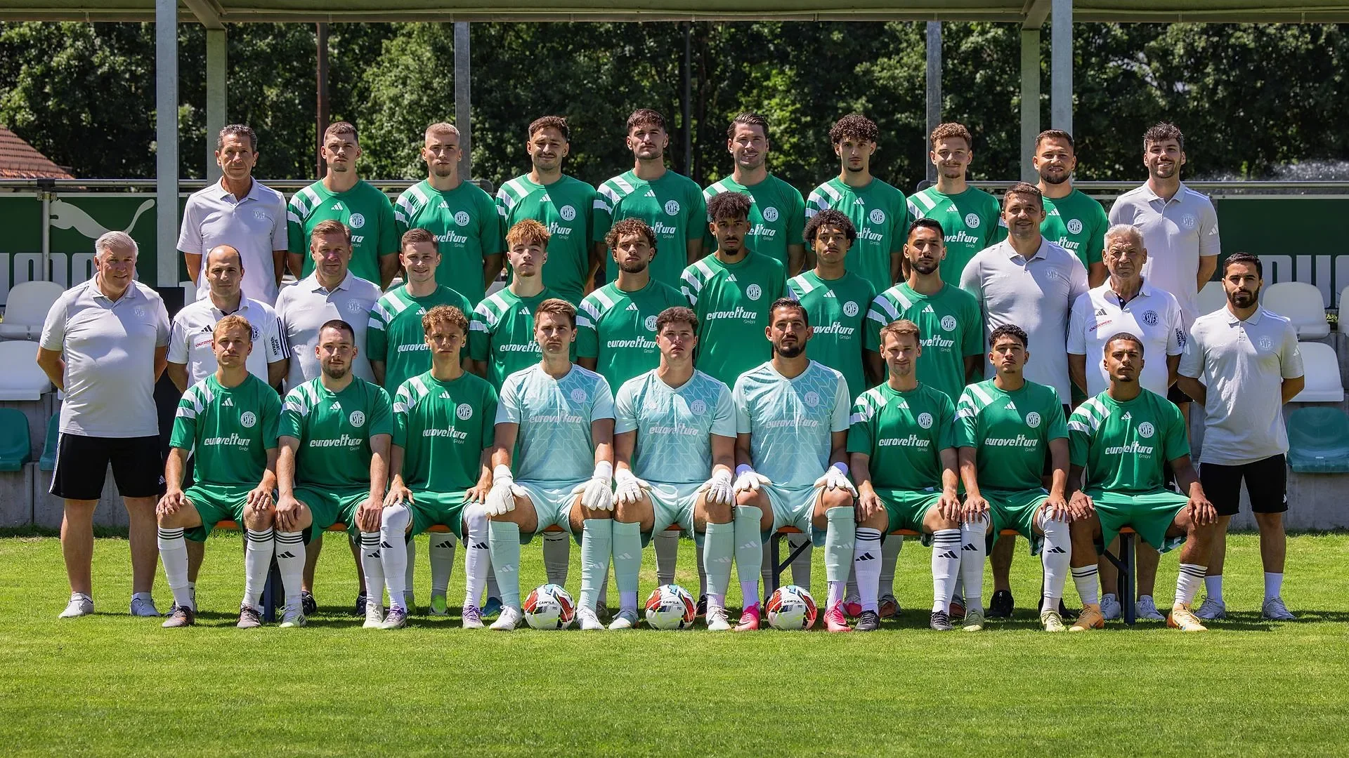 Mannschaftsbild der 1. Mannschaft des SV Fortuna Regensburg für die Saison 2026/27